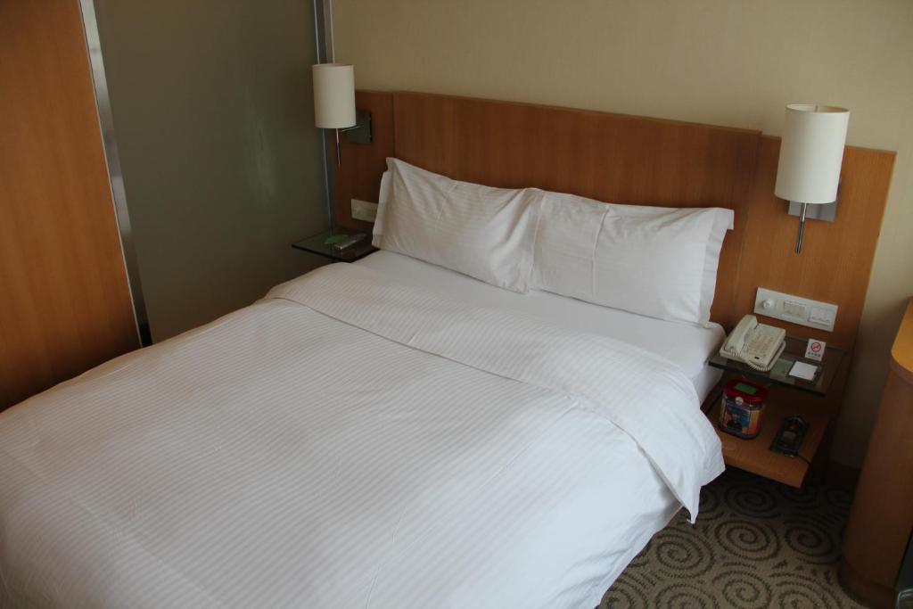 L'Otel Shanghai Room photo