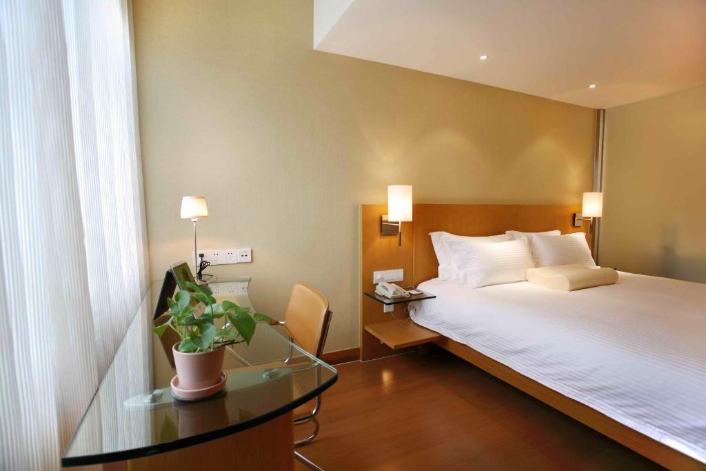 L'Otel Shanghai Room photo